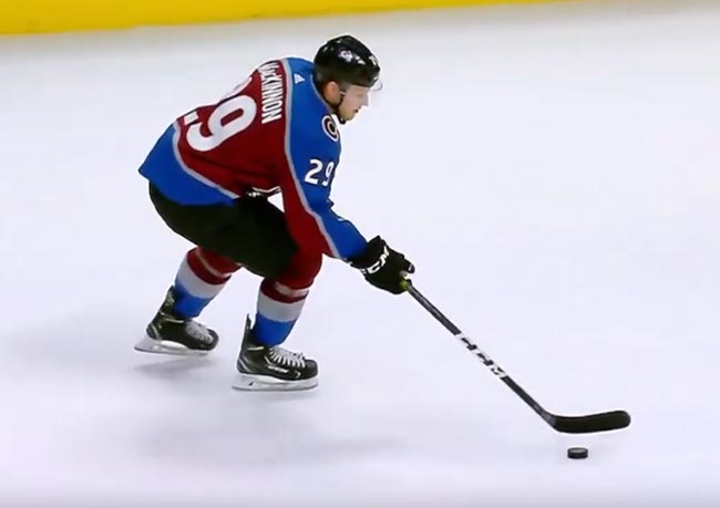 Натан Маккиннон (Колорадо Эвеланш) - первая звезда игрового дня в НХЛ