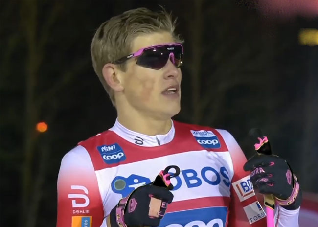 Норвежец Клебо победил в коньковом спринте в гору на третьем этапе «Ски Тура»