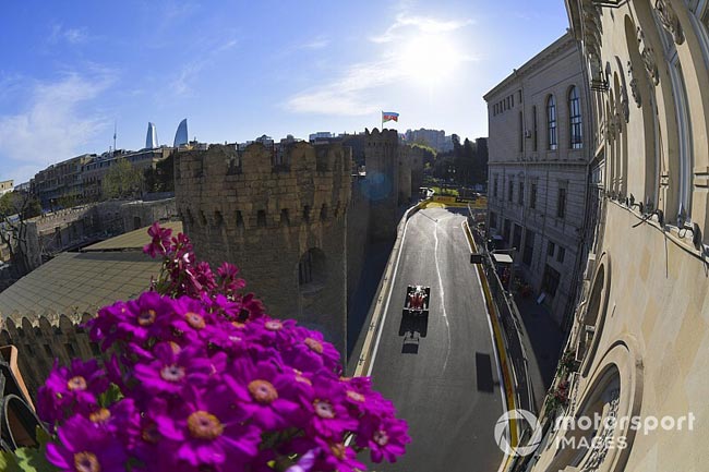 Промоутер Гран-при Азербайджана: Перенесли гонку, чтобы не терять деньги