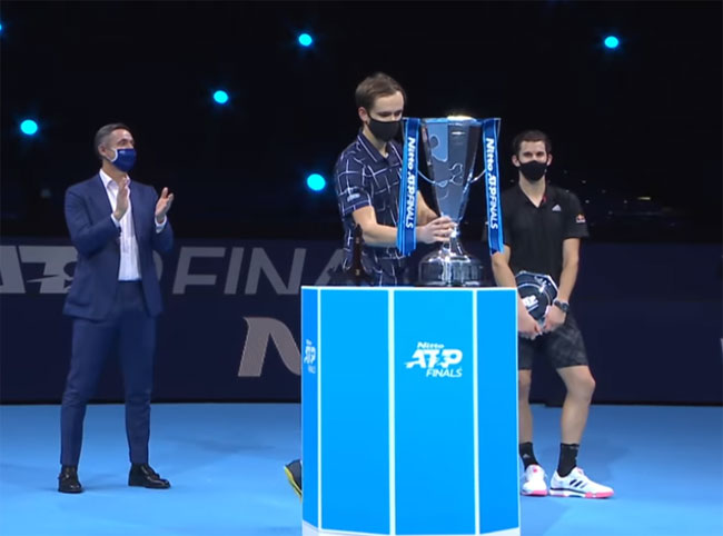 Медведев: Другие победители ATP Finals падали, кричали. Моё празднование даже не показали