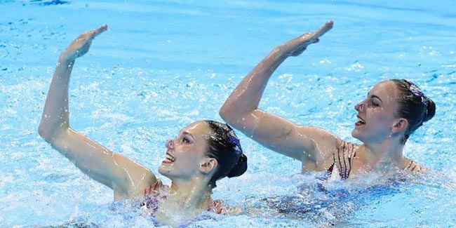 Марта Федина и Анастасия Савчук – серебряные призеры чемпионата Европы среди дуэтов в технической программе. Фото: НОК Украины