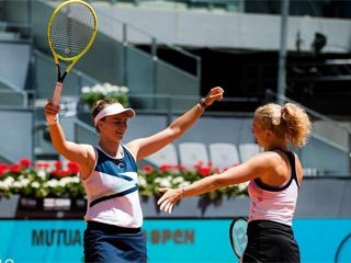 Олимпиада-2020. Чешские теннисистки Крейчикова и Синякова выиграли золото в парном разряде