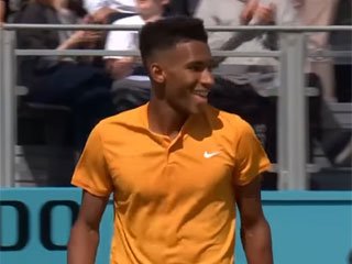 Оже-Альяссим стал вторым финалистом турнира ATP250 в Марселе