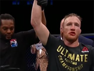 UFC 249. Джастин Гэтжи избил Тони Фергюсона и стал претендентом для Хабиба