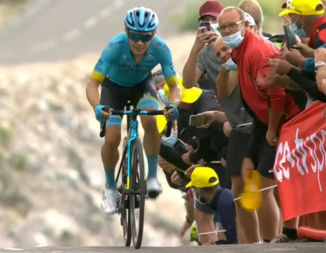 «Тур де Франс». Колумбиец Мигель Лопес победил на 17-м этапе