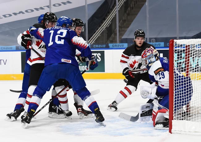 МЧМ по хоккею. Сборные Канады и Швеции лидируют в своих группах после трех дней соревнований