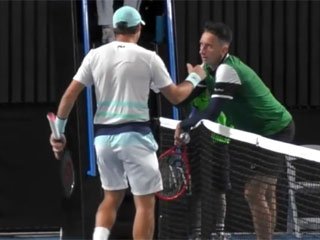 Australian Open. Стаховский в пяти сетах уступил Лайовичу на старте