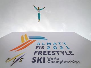 Австралийка Пил – чемпионка мира по лыжной акробатике; Полюк - десятая
