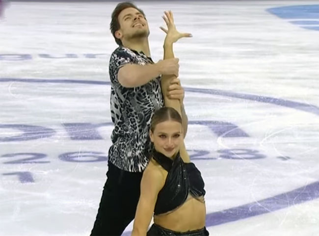 Российские танцоры  Синицына и Кацалапов выиграли ритм-танец на Гран-при в Сочи