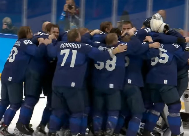 Олимпиада 2022.  Мужская сборная Финляндии по хоккею победила в финале команду ОКР