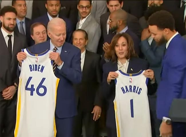 Баскетболісти «Голден Стейт» провели зустріч із президентом США