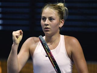 Australian Open. Костюк і Русе стартували з перемоги в парному розряді