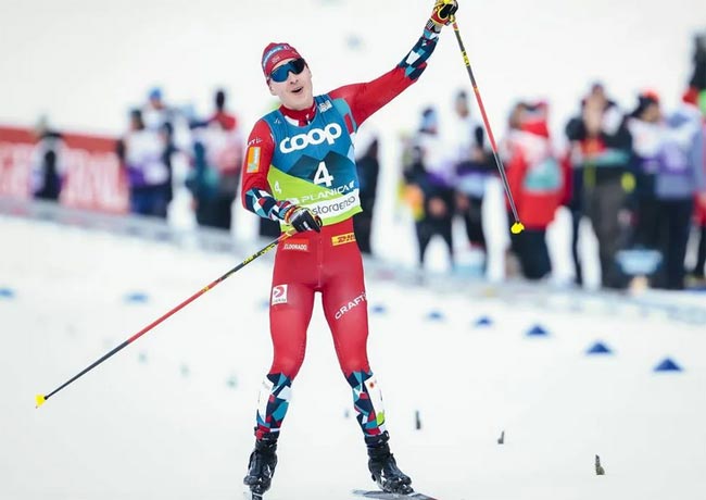 Норвежский лыжник Крюгер выиграл скиатлон на ЧМ-2023, Клебо — второй