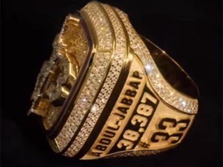 «Лейкерс» подарували Абдул-Джаббару перстень з 578 діамантами