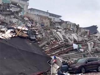 У Туреччині під завалами опинилися 14 волейболісток та десятки борців