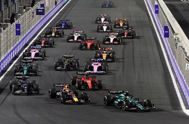 Формула 1. Серхіо Перес виграв Гран-прі Саудівскої Аравії