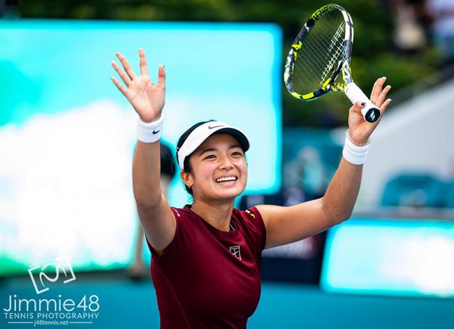 WTA 1000. Маямі. 19-річна філіппінка Еала сенсаційно обіграла Свьонтек в 1/4 фіналу